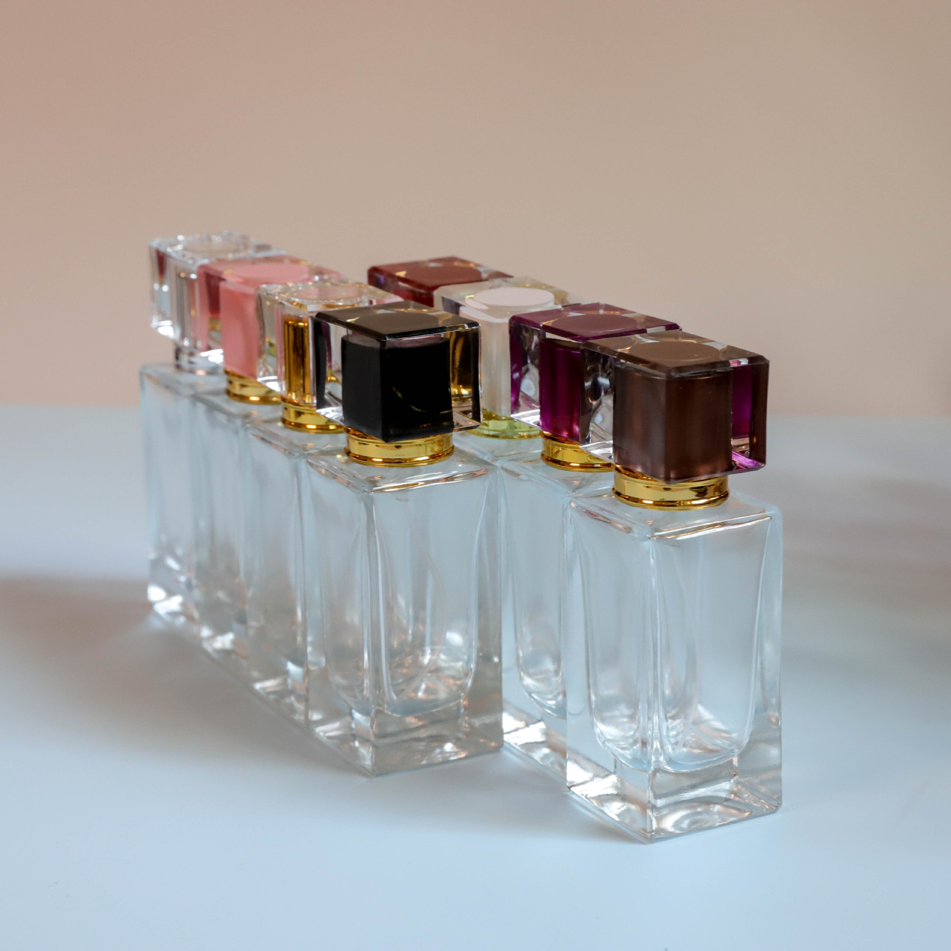 Perfume Imperium Fragrance World - ขวดน้ำหอมแบบเติมได้ระดับพรีเมียม ขวดแก้วใส ขวดสเปรย์เปล่า 50 มล. ขวดเครื่องสำอางแบบพกพาความจุขนาดใหญ่สำหรับเดินทาง